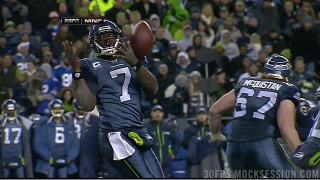 Tarvaris Jackson Honors The Age-Old Tradition Of The No-Look Shotgun-Snap Catch